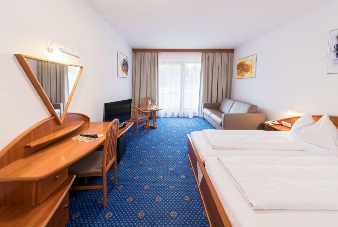 Terrassenhotel Reichmann Sankt Kanzian am Klopeiner See Exterior photo